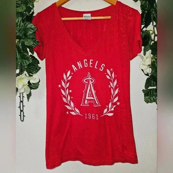 PINK Victoria’s Secret XS Angels Baseball V-Neck Tee | Game Day Graphic Top - Picture 3 of 7